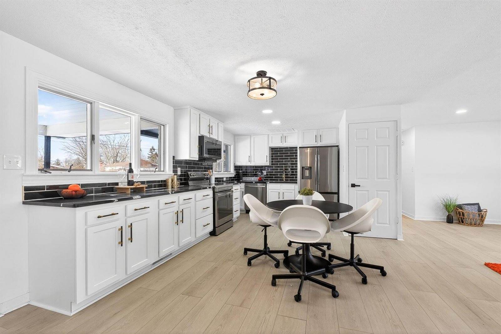 1561 Haft Drive, Reynoldsburg, OH 43068