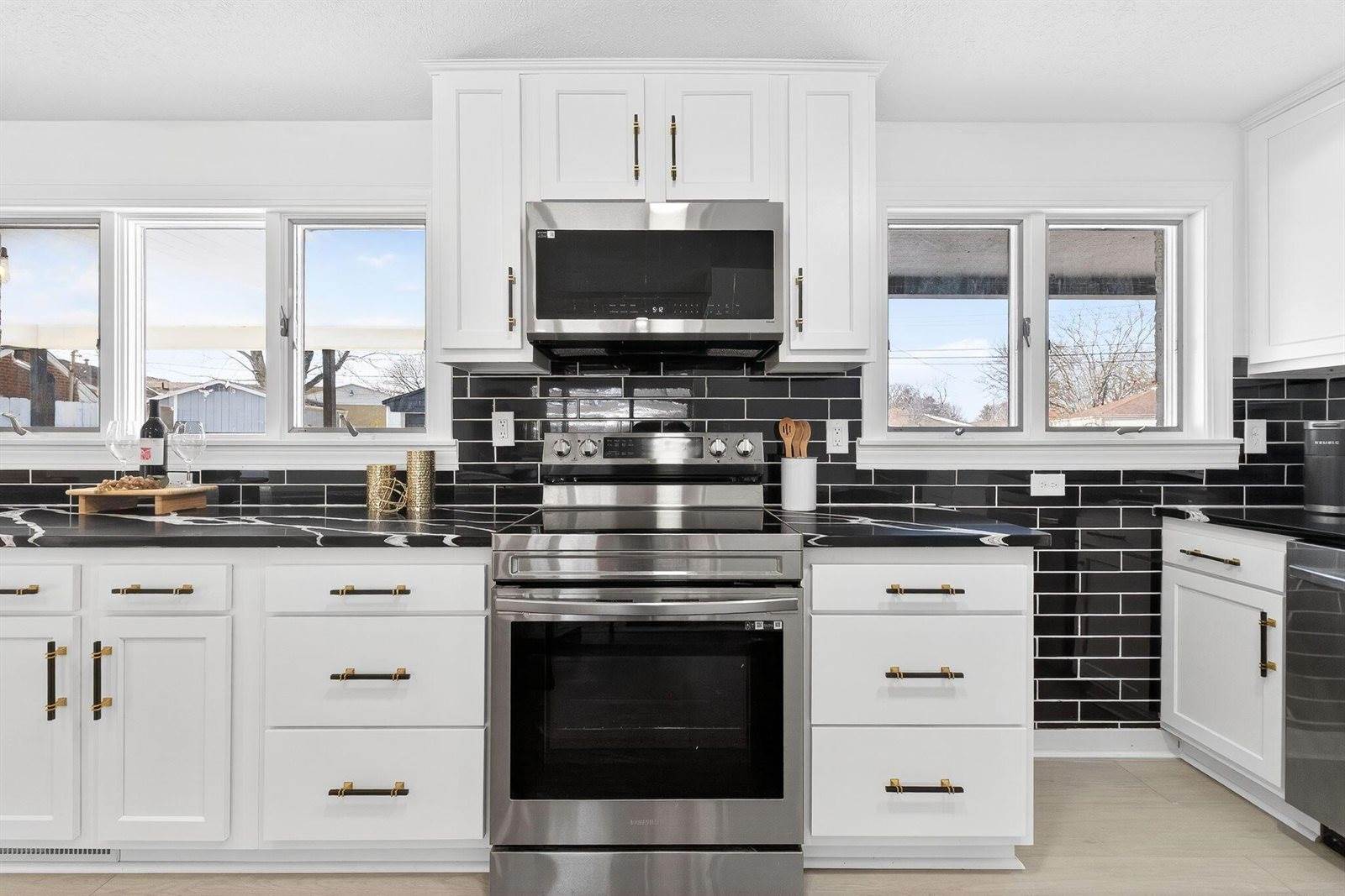 1561 Haft Drive, Reynoldsburg, OH 43068