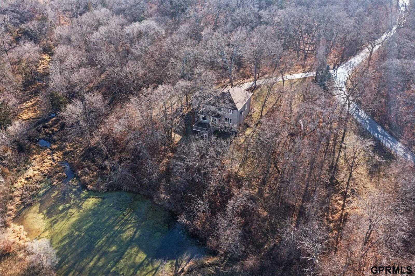 19719 Raven Drive, Louisville, NE 68037