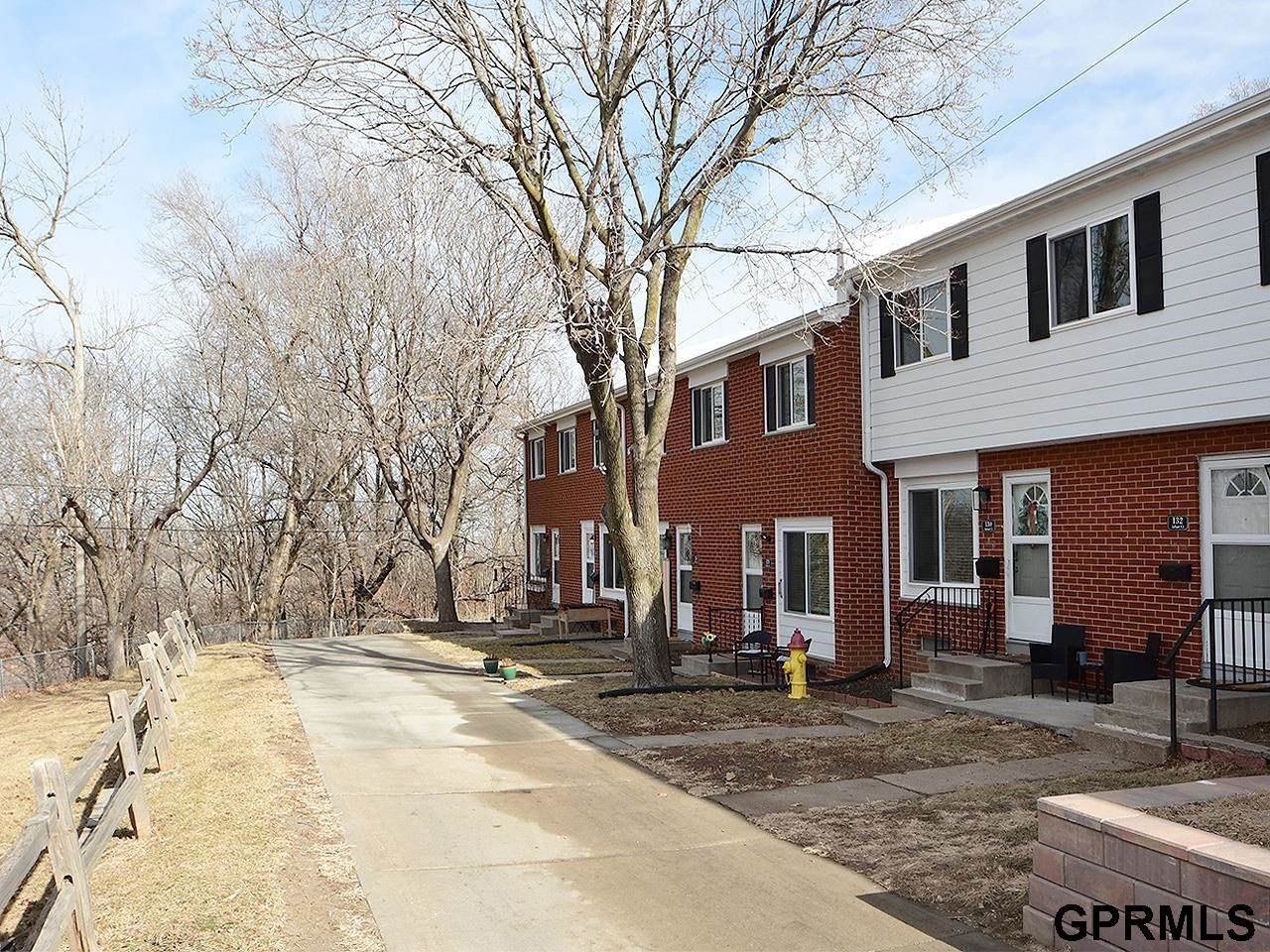 128 Arbor Court, Omaha, NE 68108