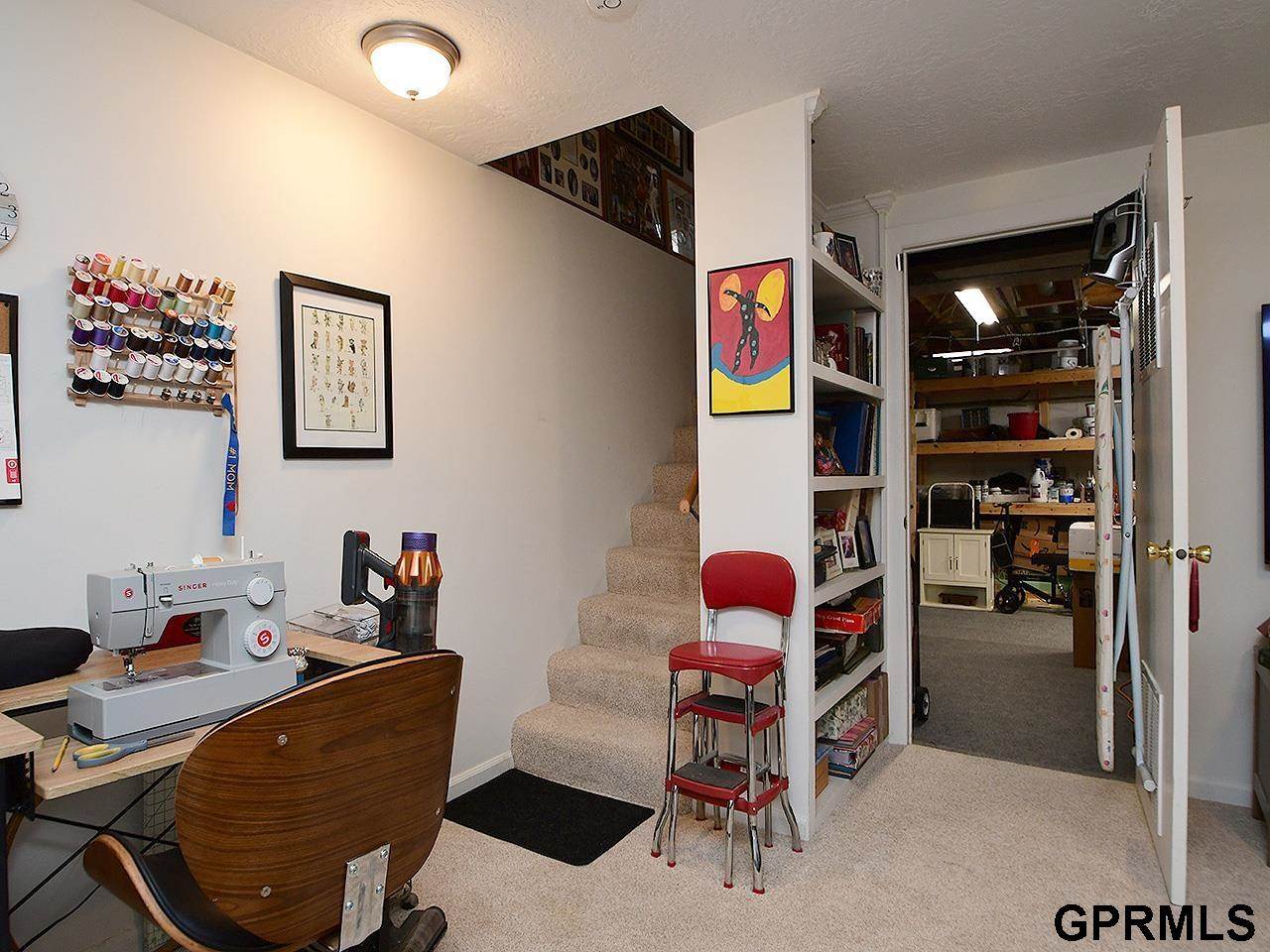 128 Arbor Court, Omaha, NE 68108