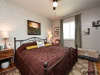 128 Arbor Court, Omaha, NE 68108