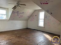 202 NE Roberts, Melvern, KS 66510