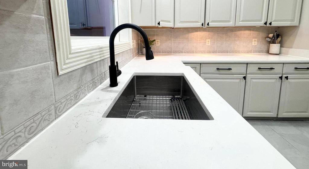 6 Cinderberry Court, Georgetown, DE 19947