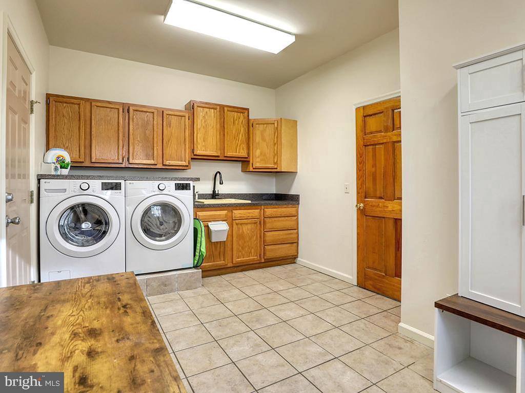 6 Cinderberry Court, Georgetown, DE 19947