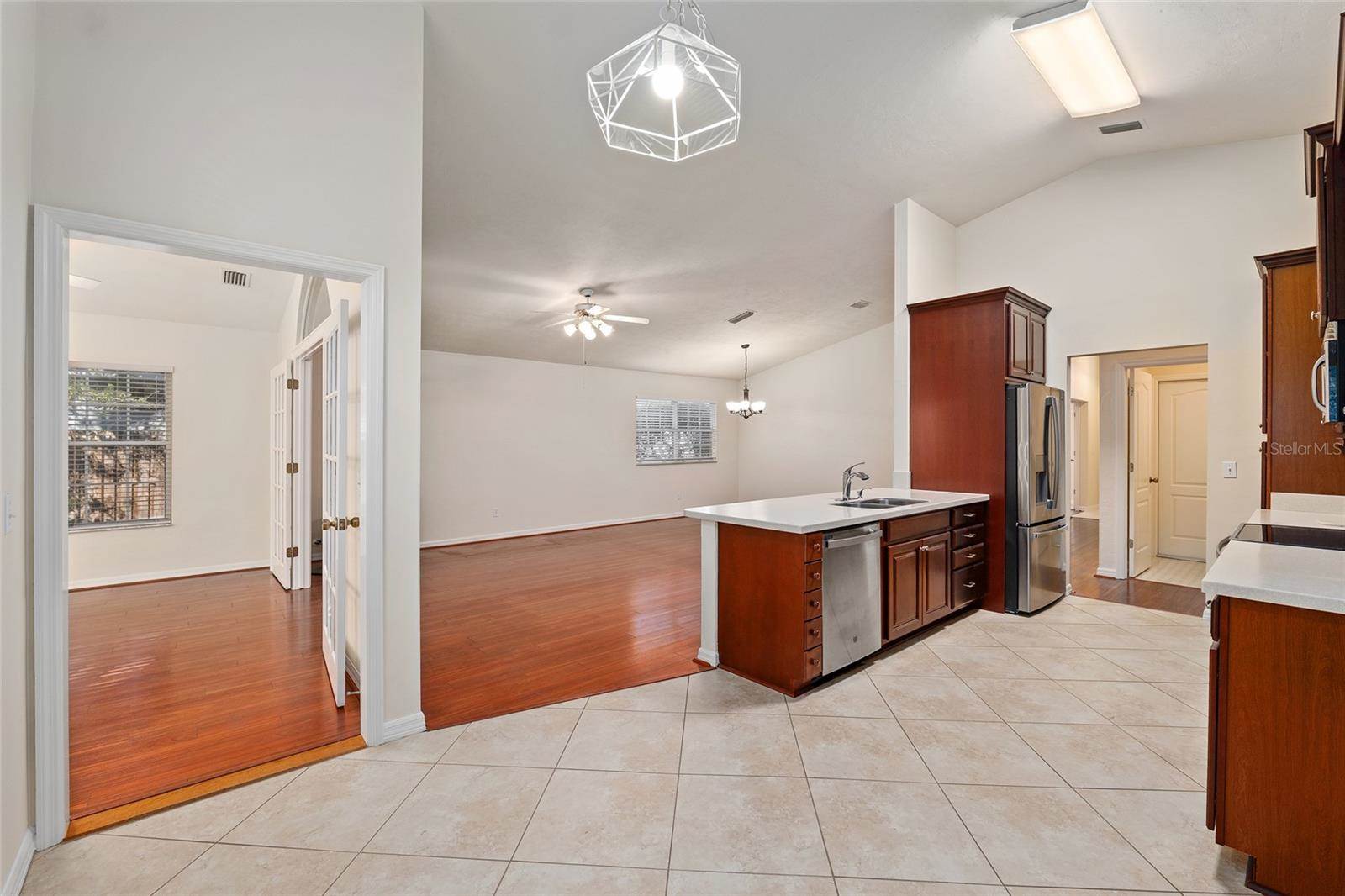 6130 NW 36TH Drive, Gainesville, FL 32653