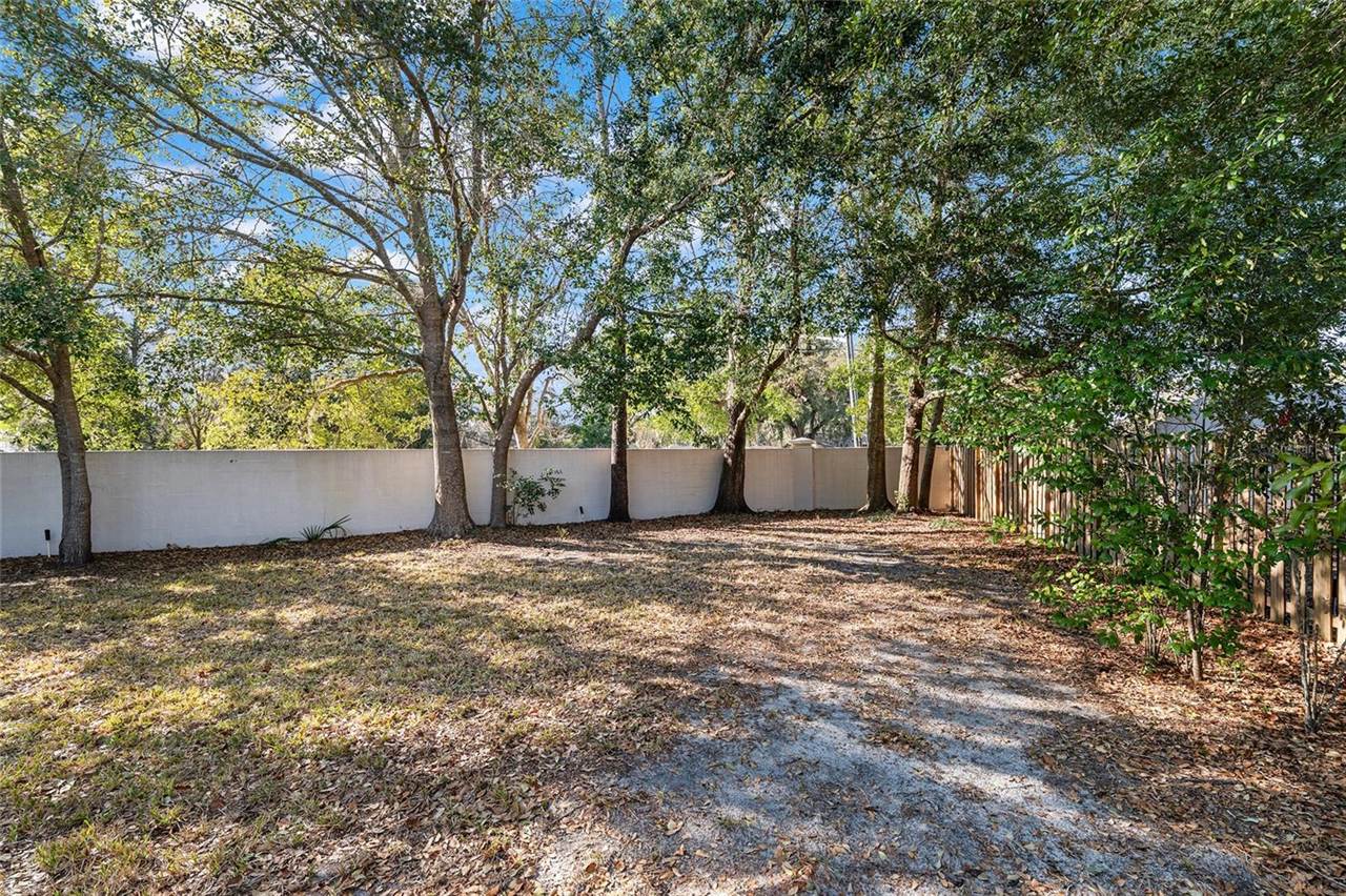 6130 NW 36TH Drive, Gainesville, FL 32653