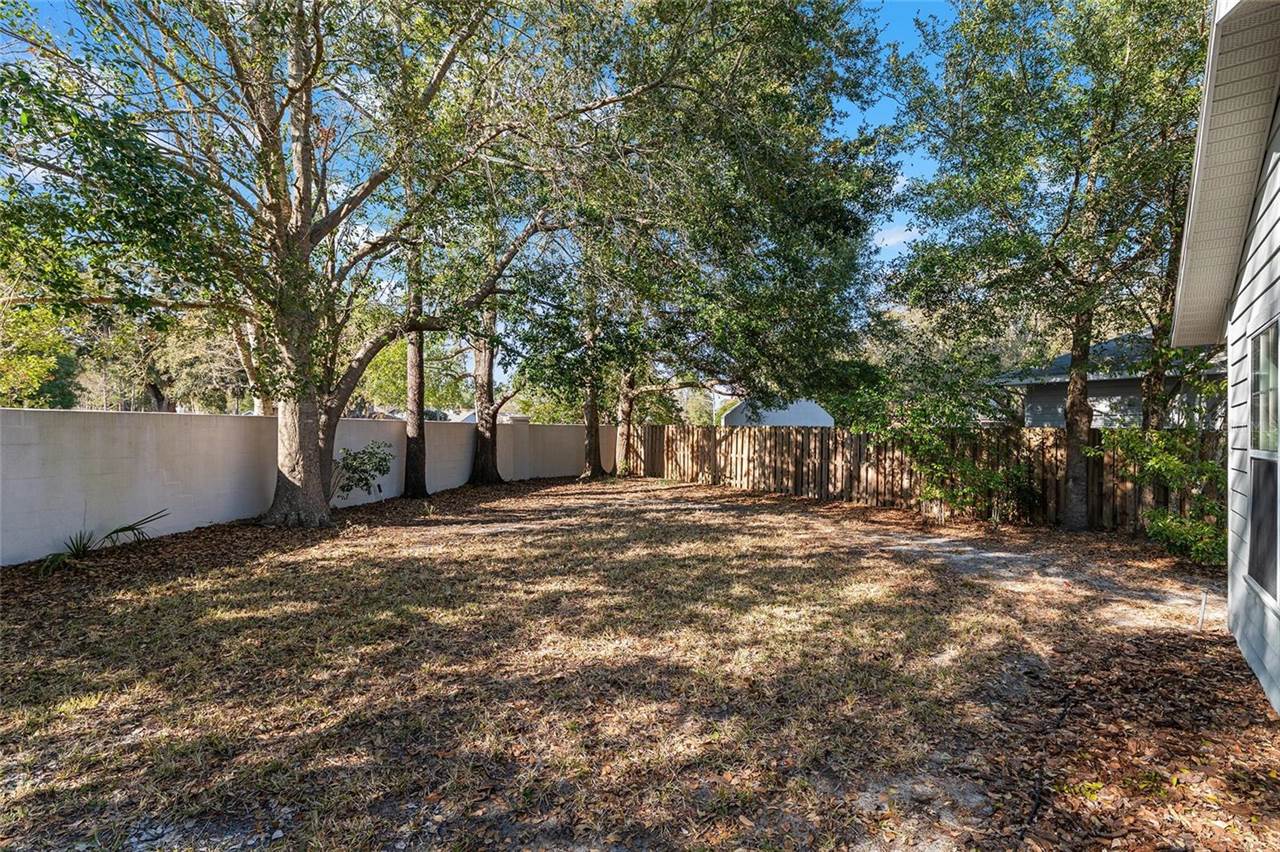 6130 NW 36TH Drive, Gainesville, FL 32653