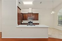 6130 NW 36TH Drive, Gainesville, FL 32653