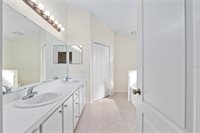 6130 NW 36TH Drive, Gainesville, FL 32653