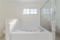 6130 NW 36TH Drive, Gainesville, FL 32653