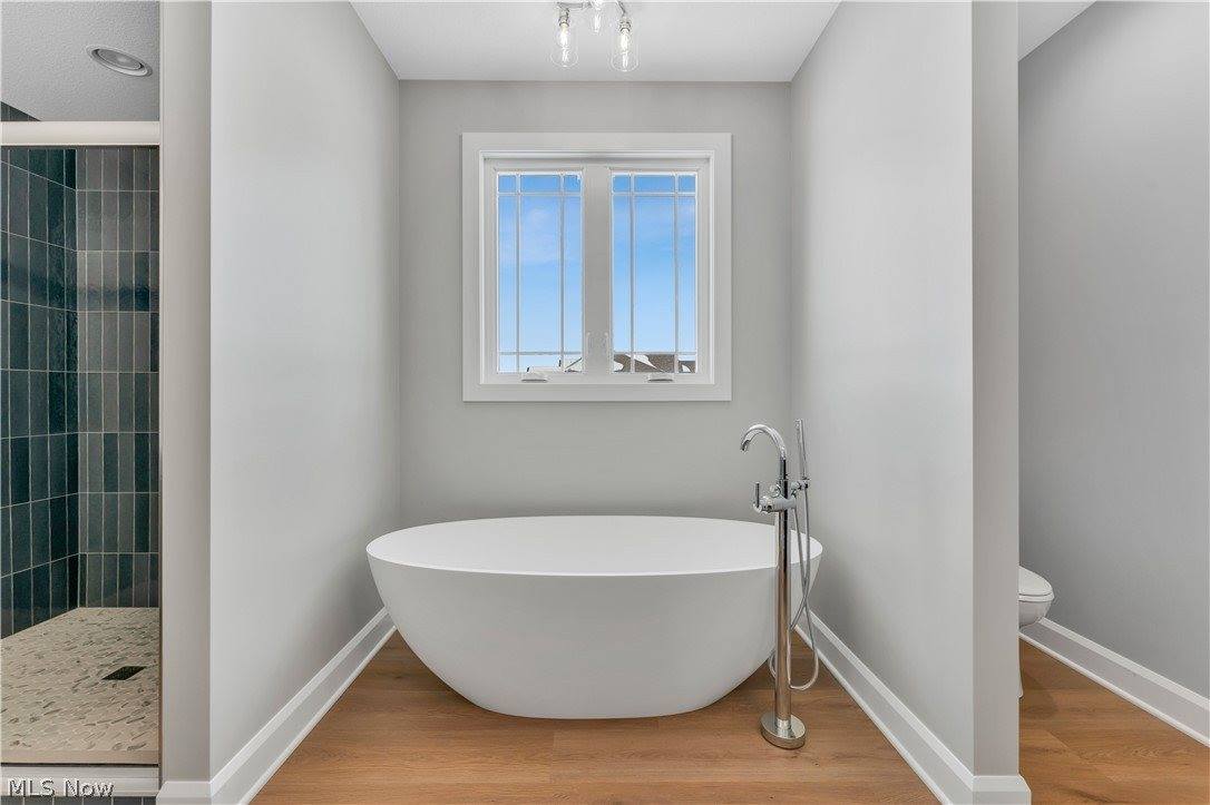 6916 South Raccoon Road, Canfield, OH 44406