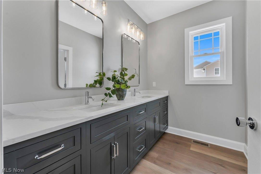 6916 South Raccoon Road, Canfield, OH 44406