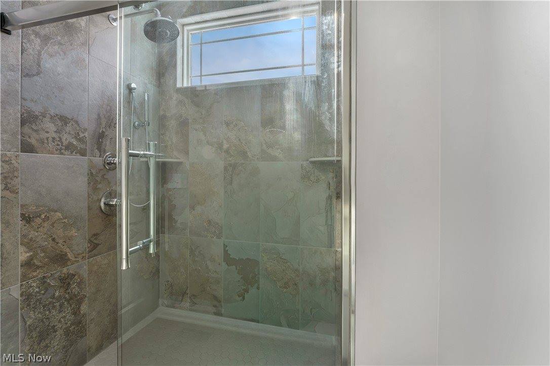 6916 South Raccoon Road, Canfield, OH 44406