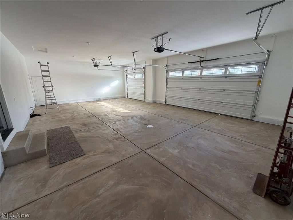 6916 South Raccoon Road, Canfield, OH 44406