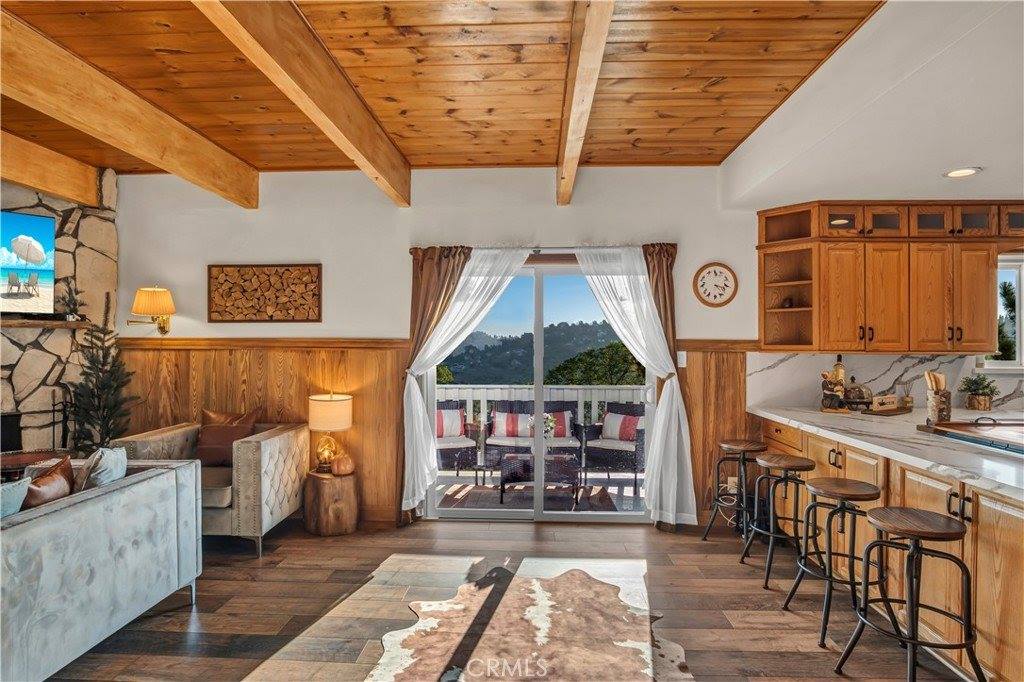 1243 Grass Valley, Lake Arrowhead, CA 92352