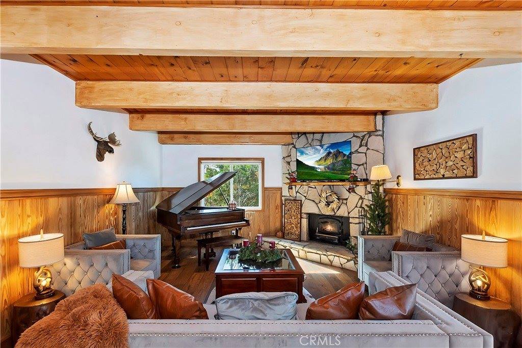 1243 Grass Valley, Lake Arrowhead, CA 92352