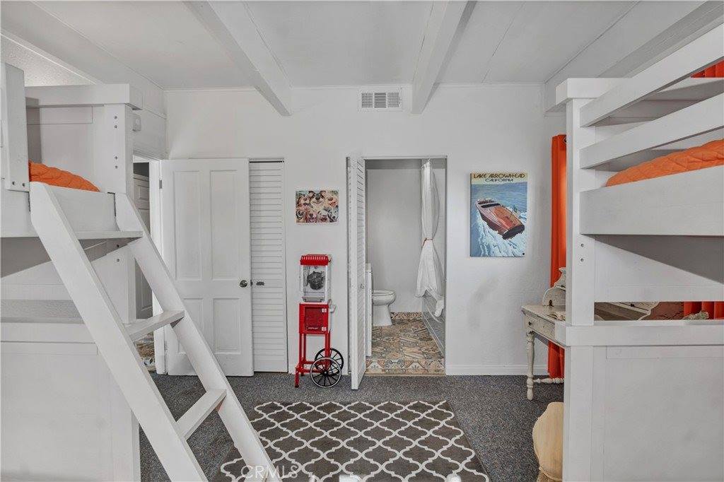 1243 Grass Valley, Lake Arrowhead, CA 92352