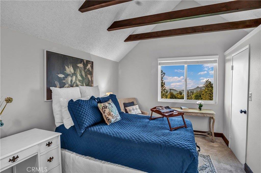 1243 Grass Valley, Lake Arrowhead, CA 92352