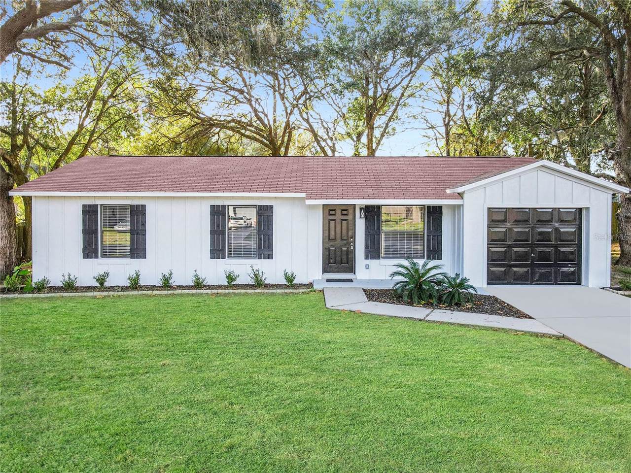 11520 SE 129TH Place, Ocklawaha, FL 32179