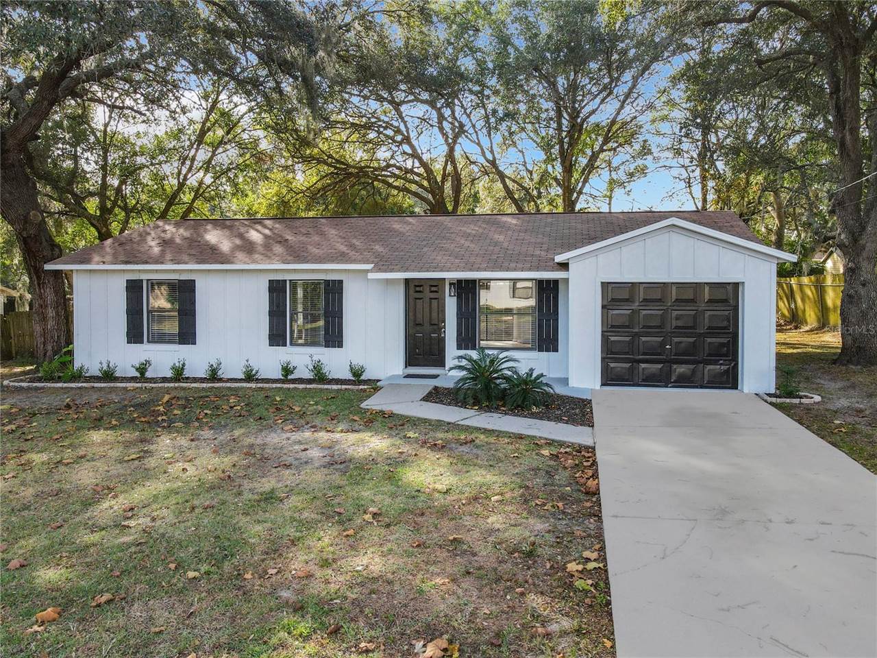 11520 SE 129TH Place, Ocklawaha, FL 32179