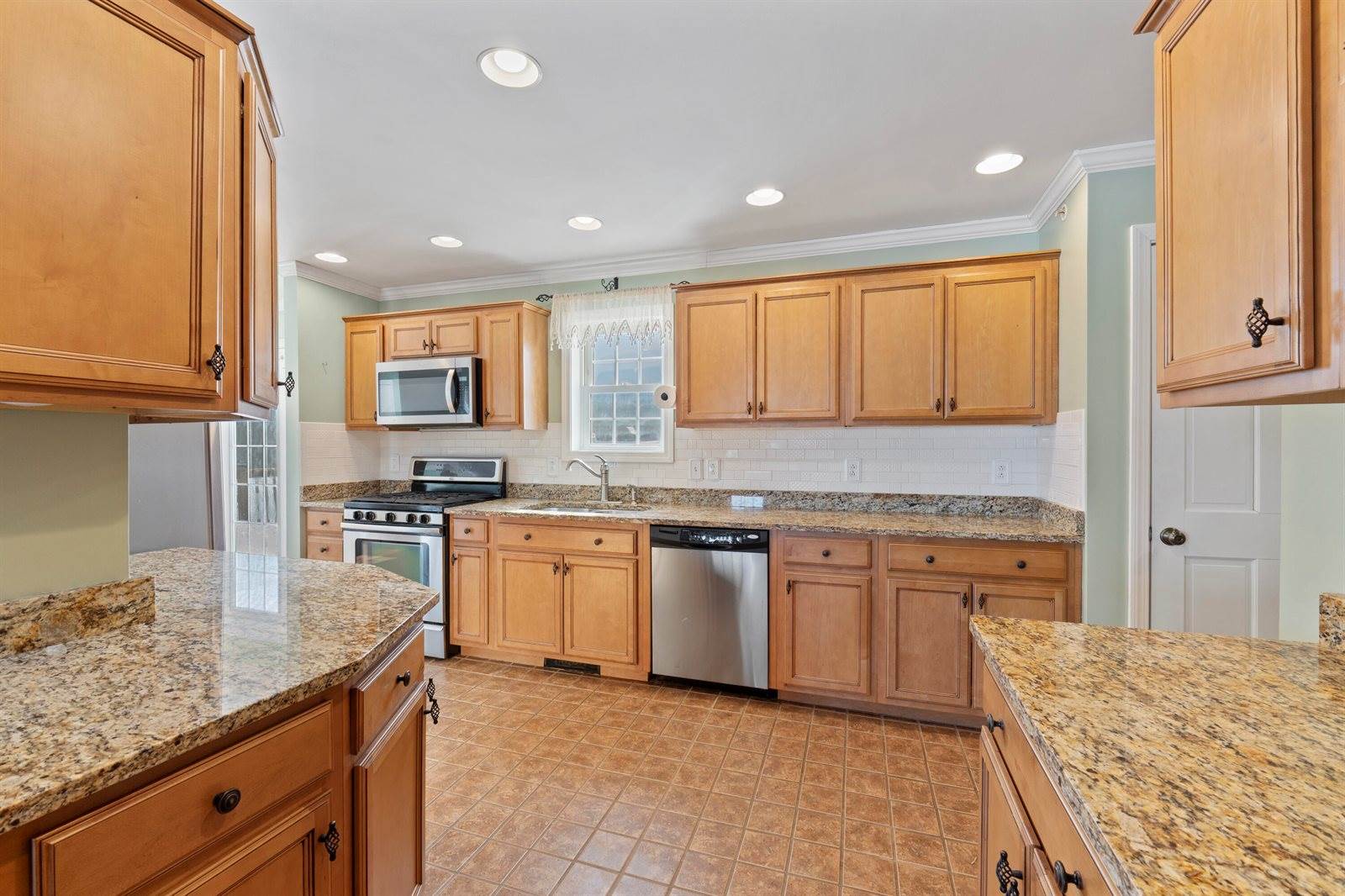 199 Stone Road, Vassalboro, ME 04989