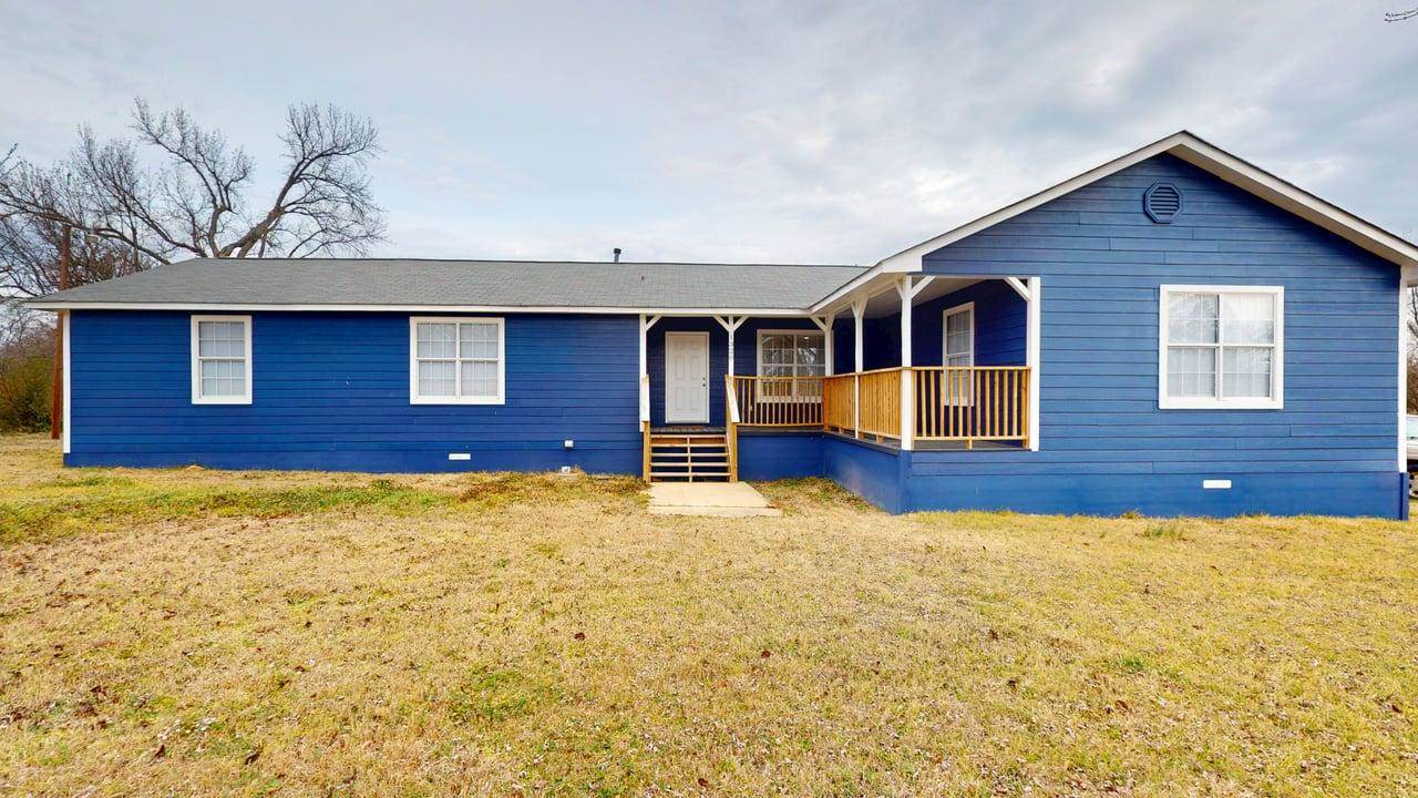 1320 W CR 3110, Dekalb, TX 75559