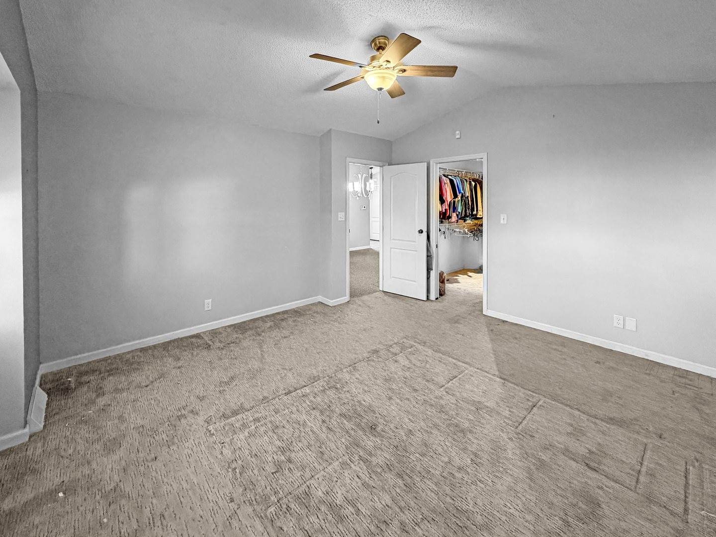 1020 Bertram Drive, #17-1, Freeport, IL 61032