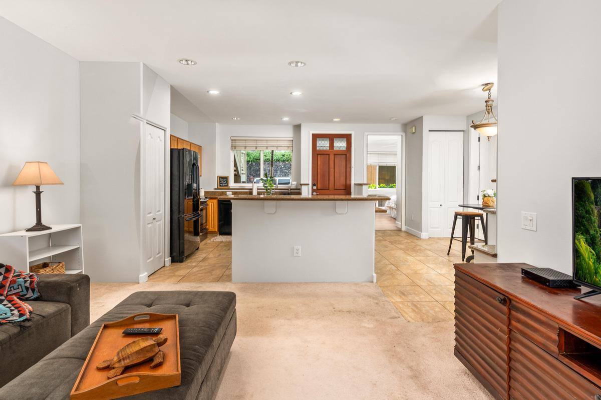 75-5919 Alii Dr, Kailua Kona, HI 96740