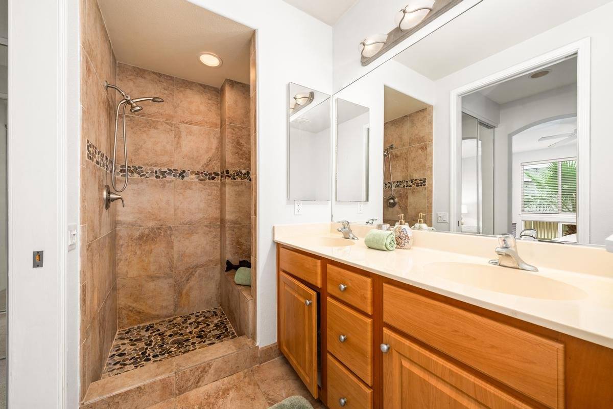 75-5919 Alii Dr, Kailua Kona, HI 96740