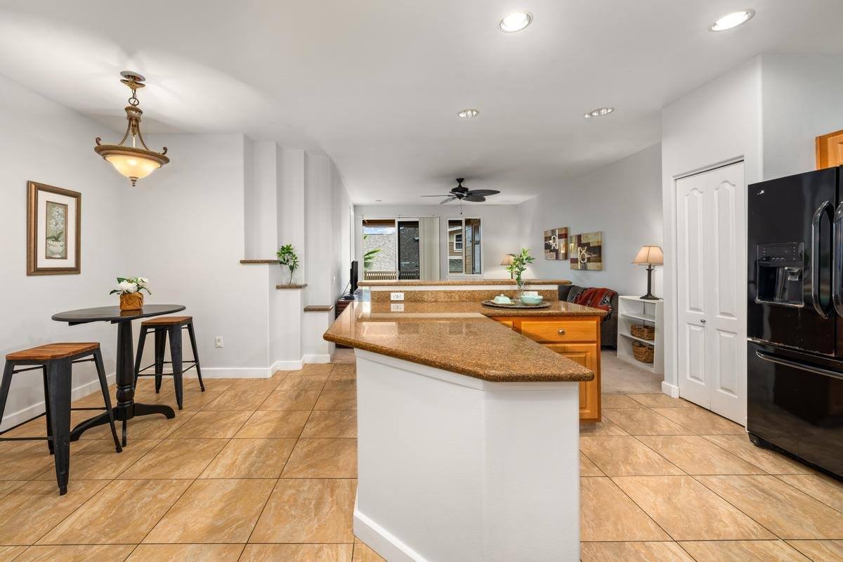 75-5919 Alii Dr, Kailua Kona, HI 96740