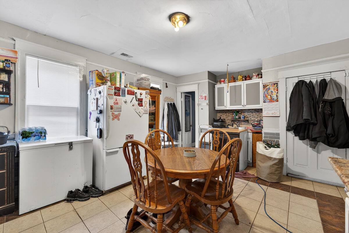 2673 South 14th St, Milwaukee, WI 53215