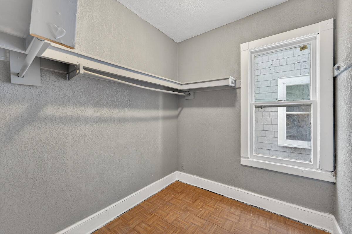 2673 South 14th St, Milwaukee, WI 53215