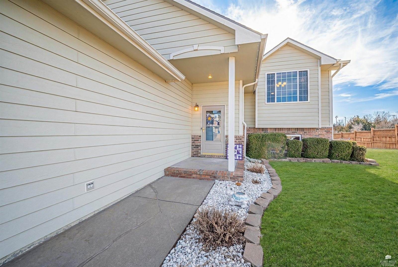 2025 Thompson Drive, Junction City, KS 66441