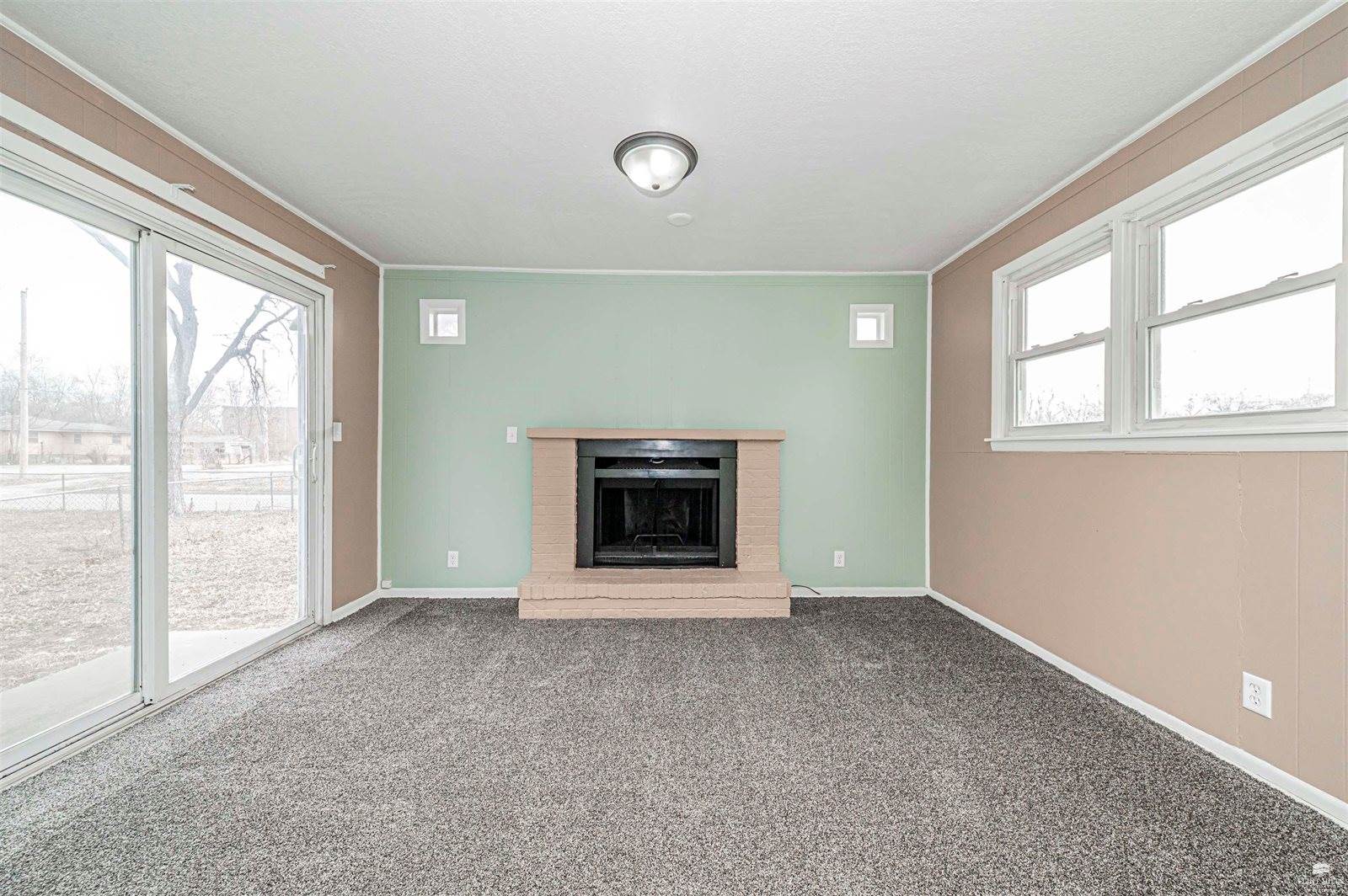 704 West 13th Street, Junction City, KS 66441