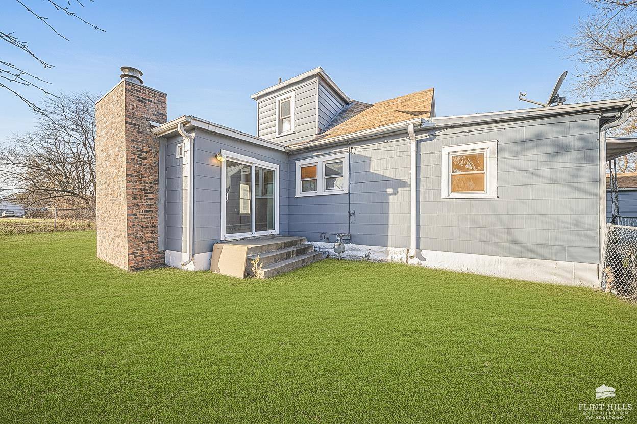 704 West 13th Street, Junction City, KS 66441