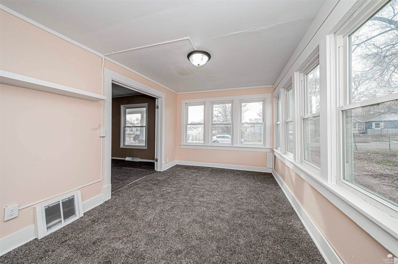 704 West 13th Street, Junction City, KS 66441