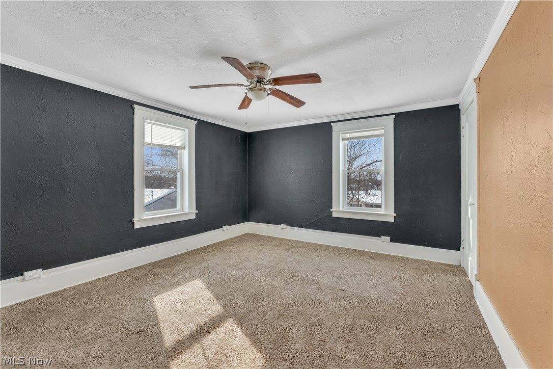 304 Baldwin Avenue, Niles, OH 44446