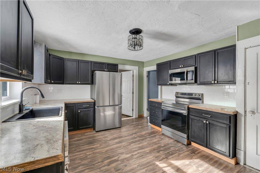 304 Baldwin Avenue, Niles, OH 44446