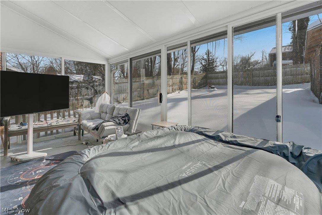 127 Roslyn Drive, Youngstown, OH 44505