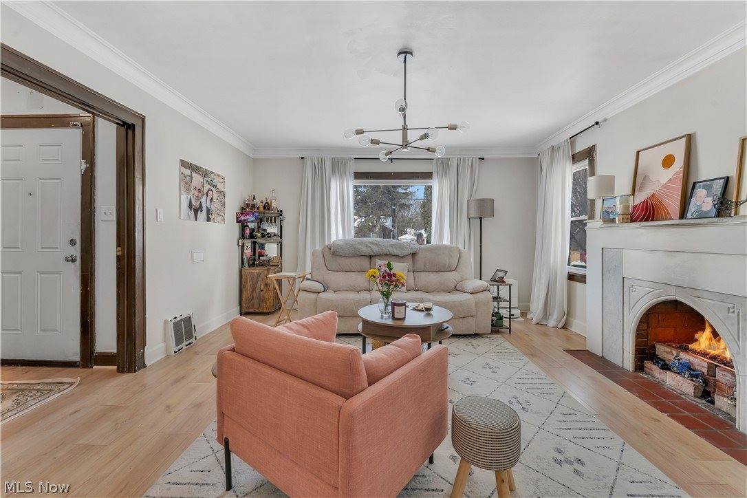 127 Roslyn Drive, Youngstown, OH 44505