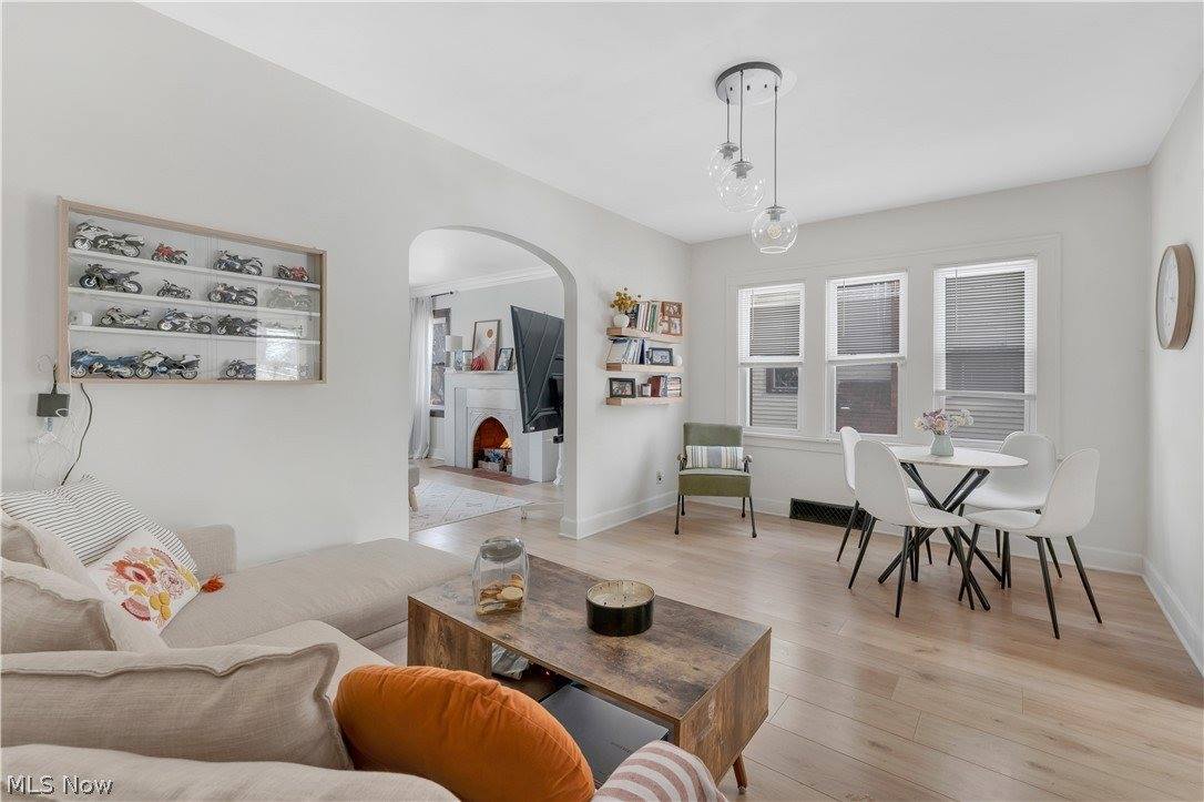 127 Roslyn Drive, Youngstown, OH 44505