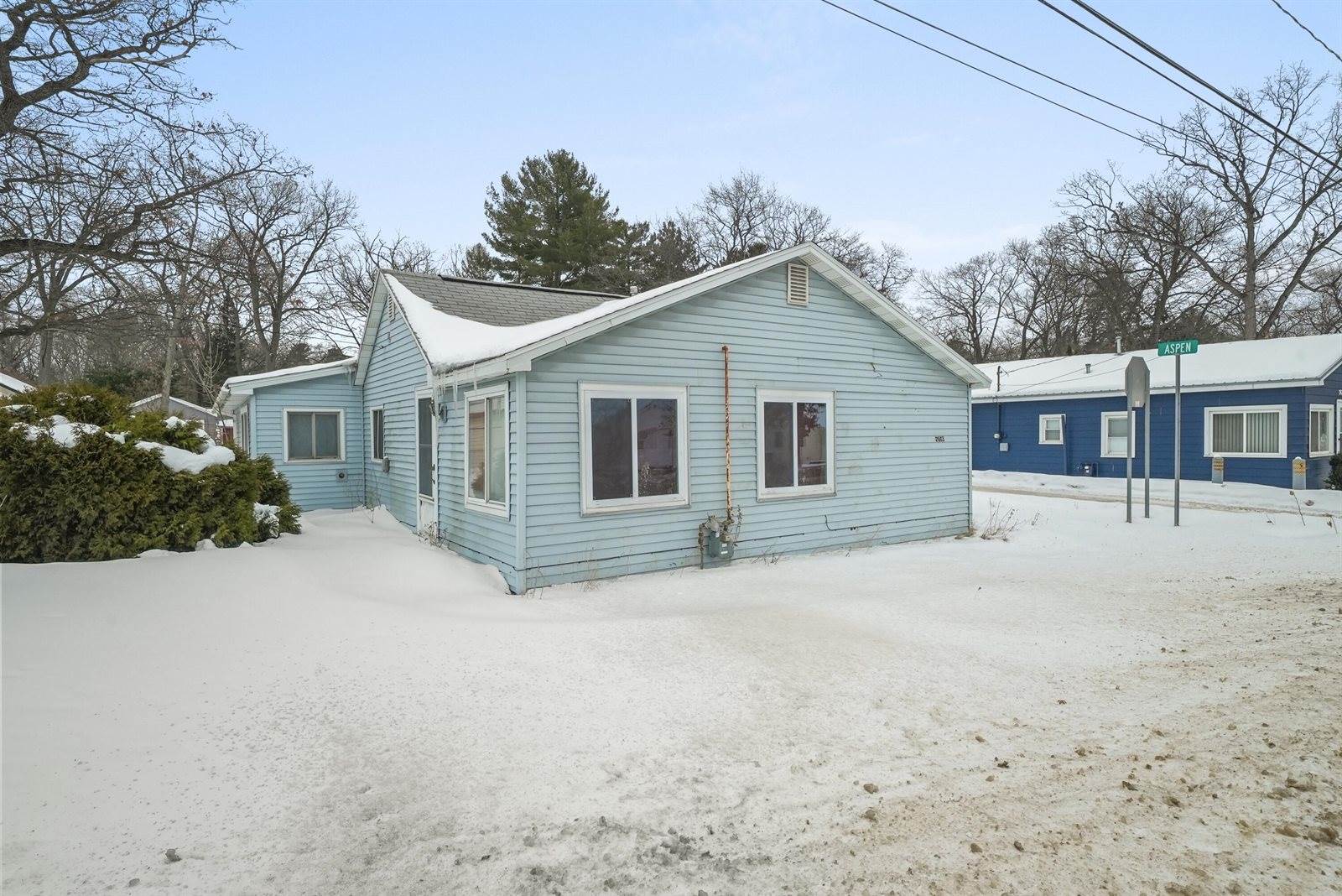 2613 South Gladwin Road, Prudenville, MI 48651