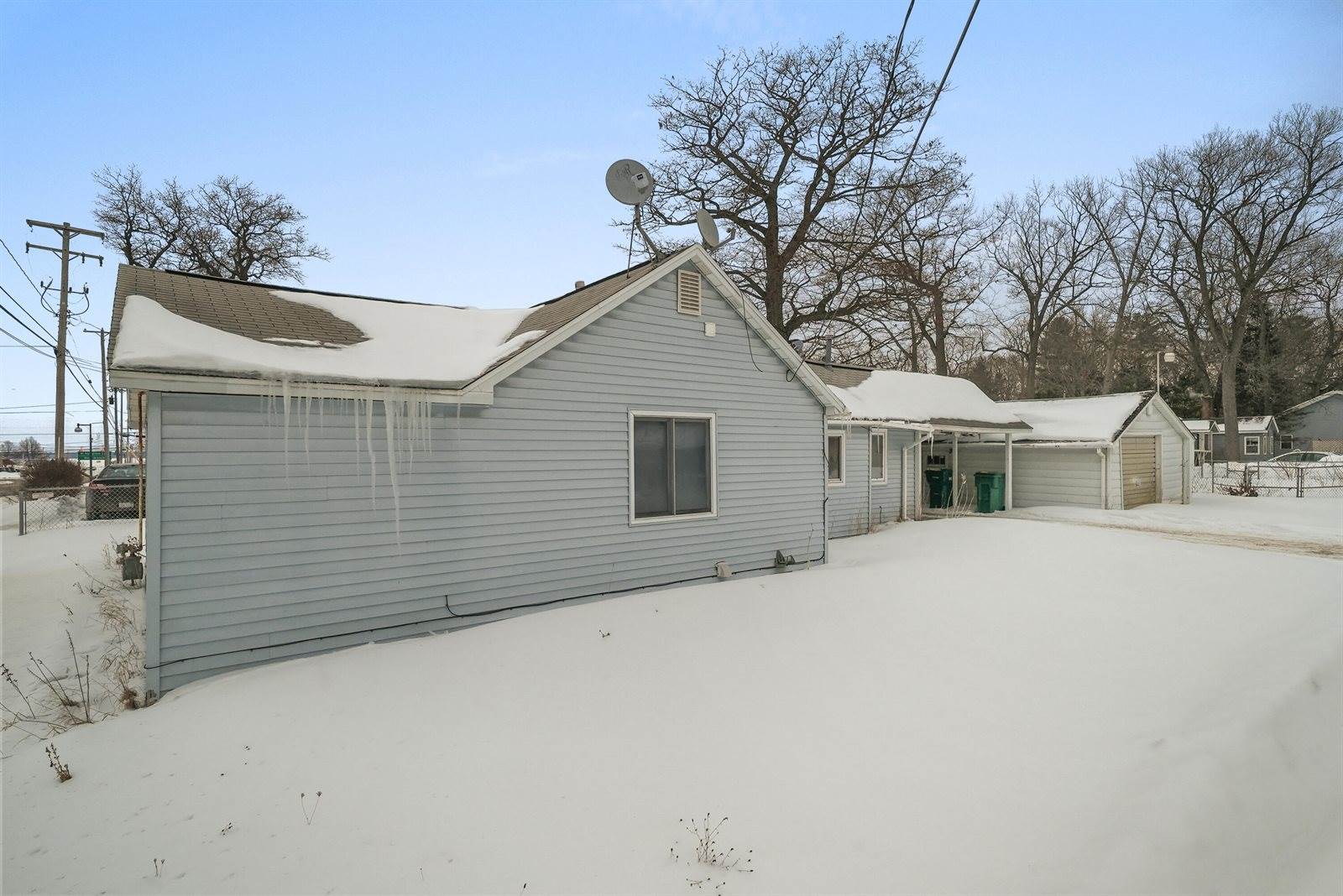 2613 South Gladwin Road, Prudenville, MI 48651