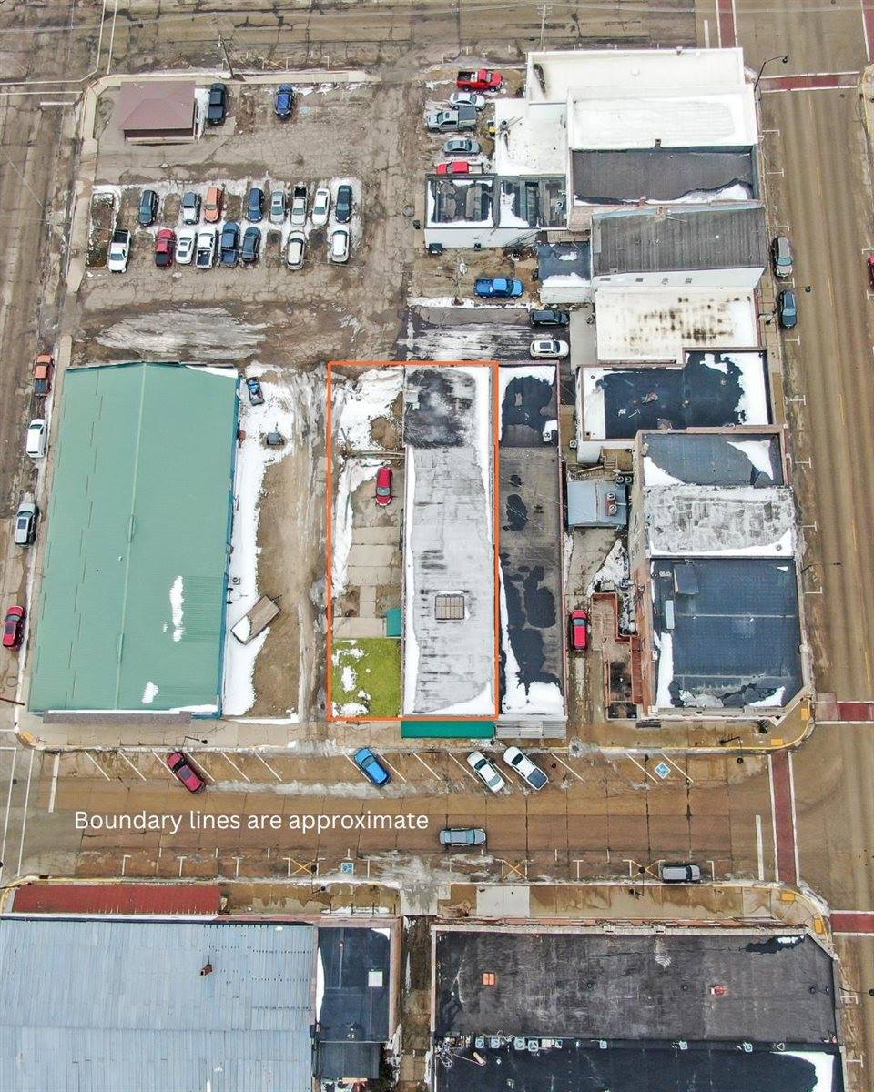 250 West Court, Richland Center, WI 53581