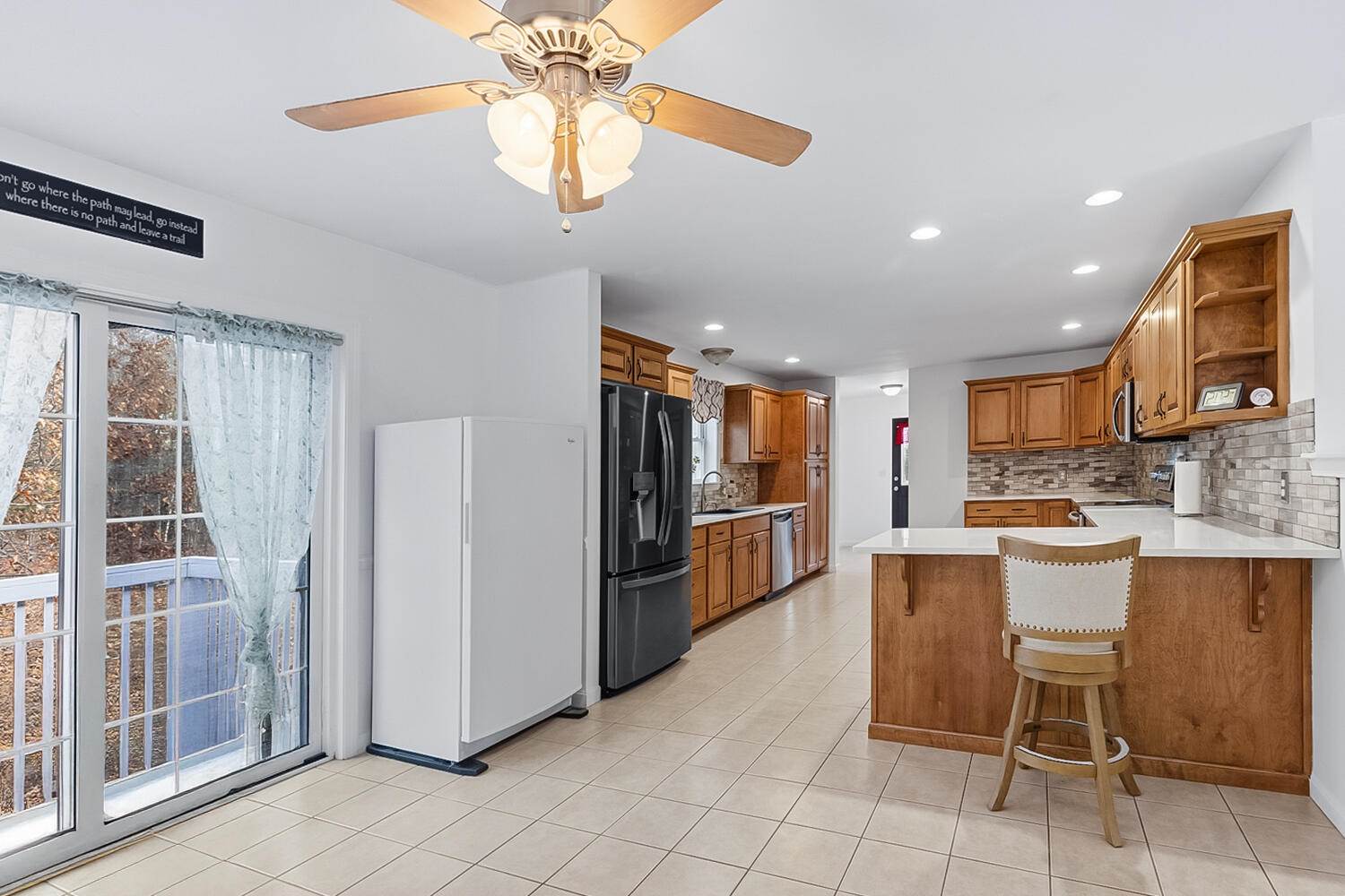 78 High Point Place, Bradley, ME 04411