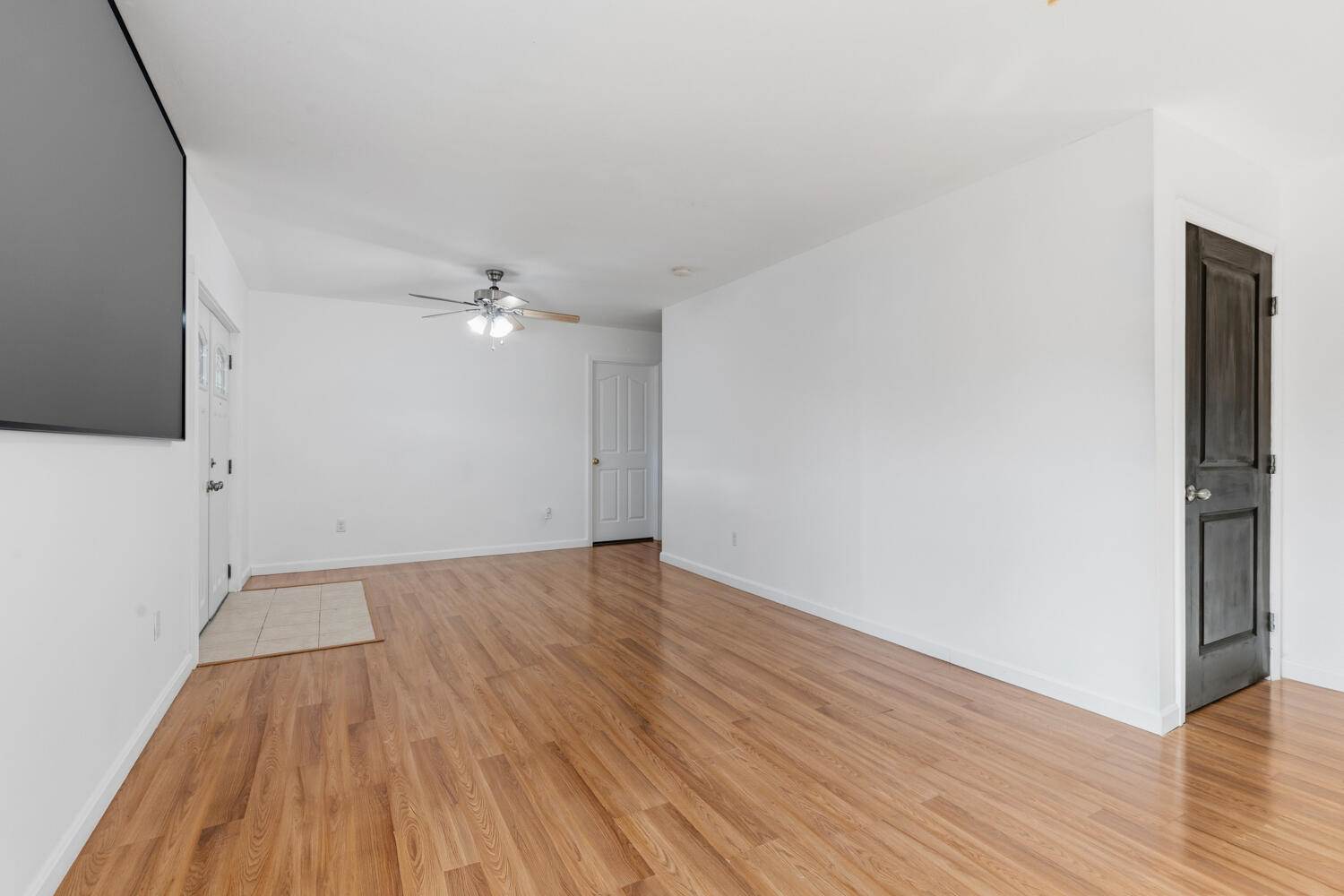 78 High Point Place, Bradley, ME 04411