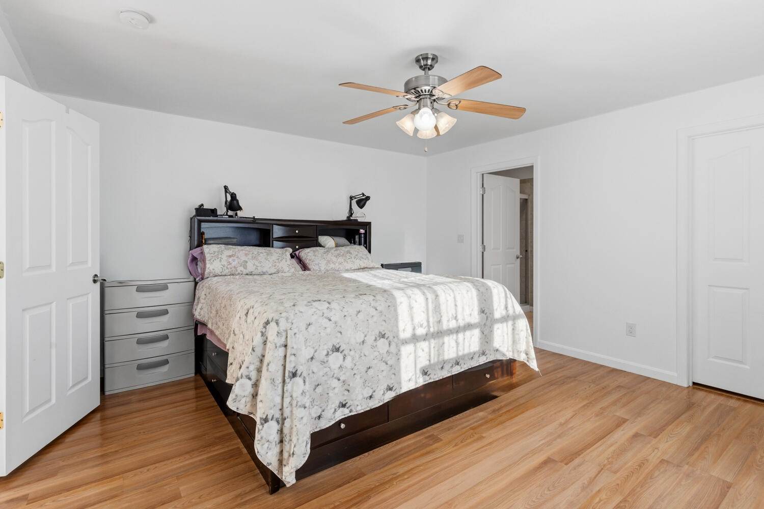 78 High Point Place, Bradley, ME 04411