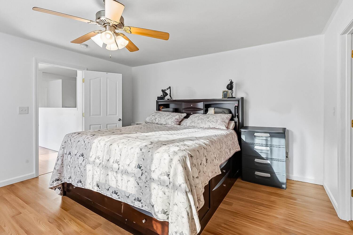 78 High Point Place, Bradley, ME 04411