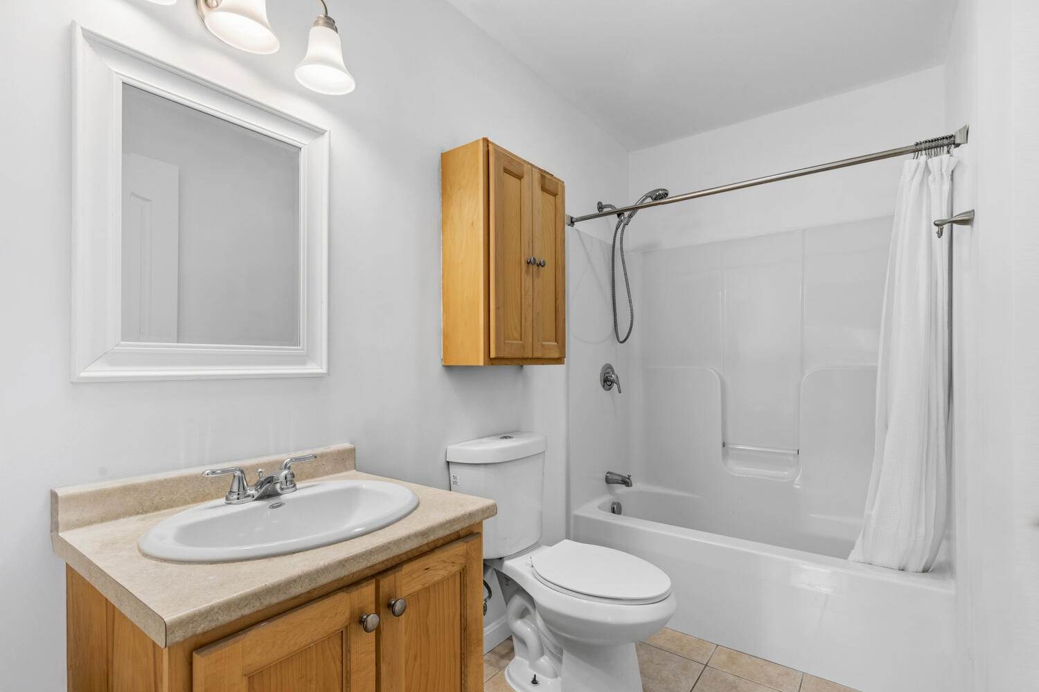 78 High Point Place, Bradley, ME 04411